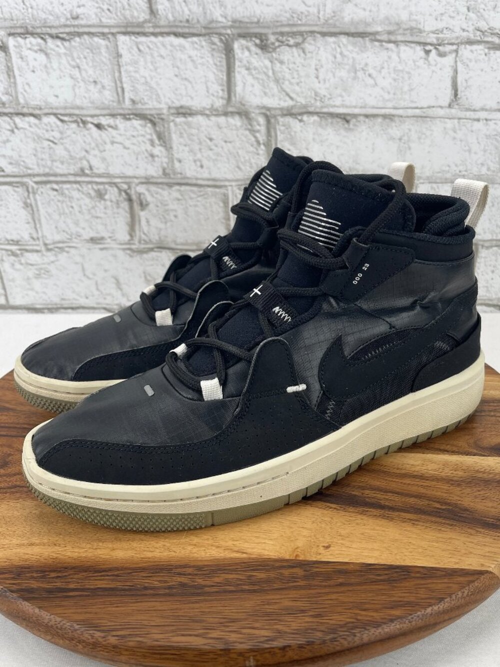 Jordan Meta-Morph Jump Man Utility BV5936-001 Mens 10 Black Lace Up Sneaker
